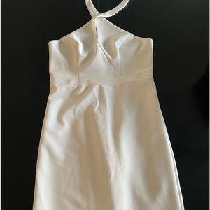 Sz 6 white halter sheath dress by Adrianna Papell. Perfect resort dress..comfy.
